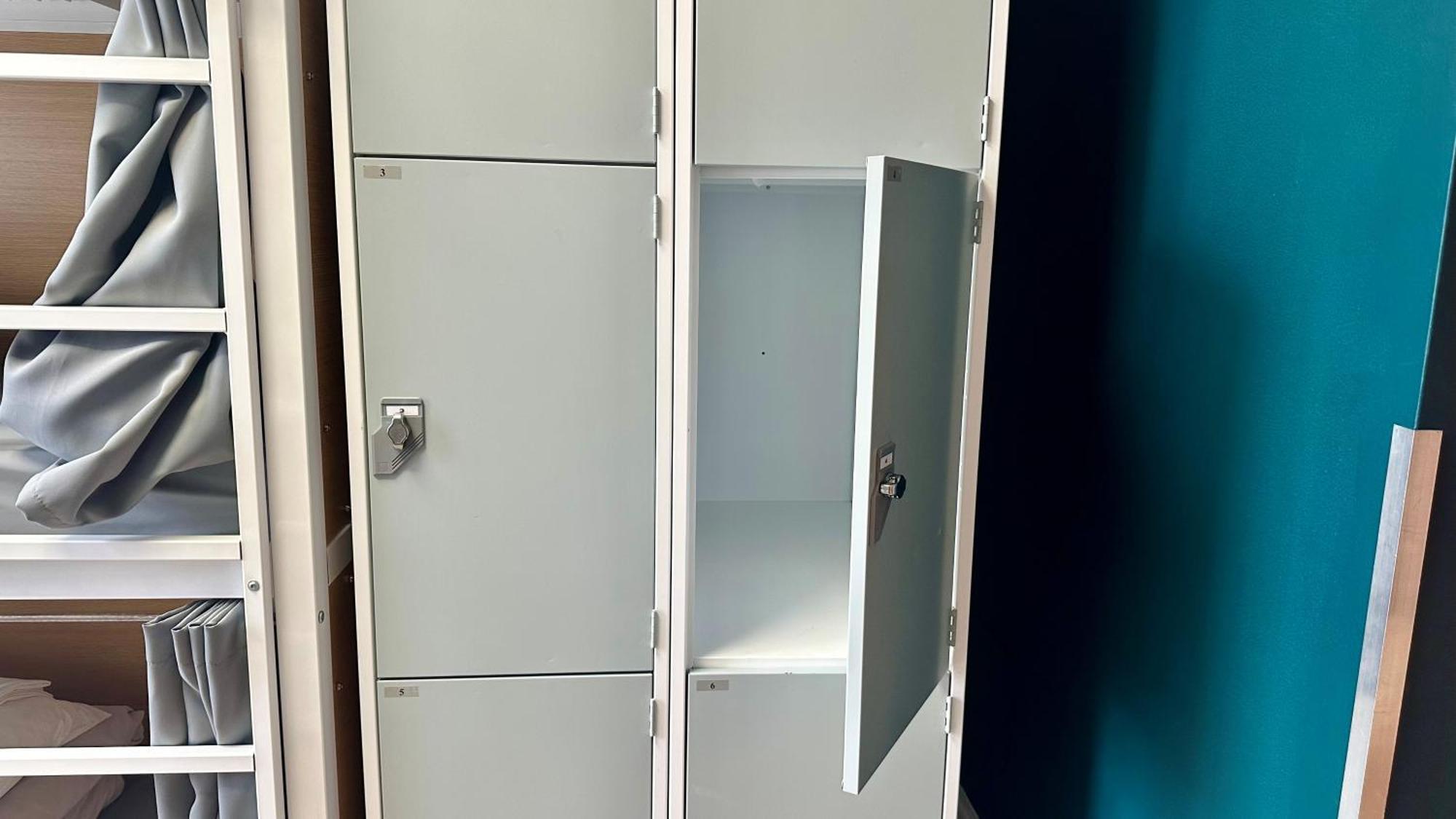 Хостел Smart Hyde Park View Лондон